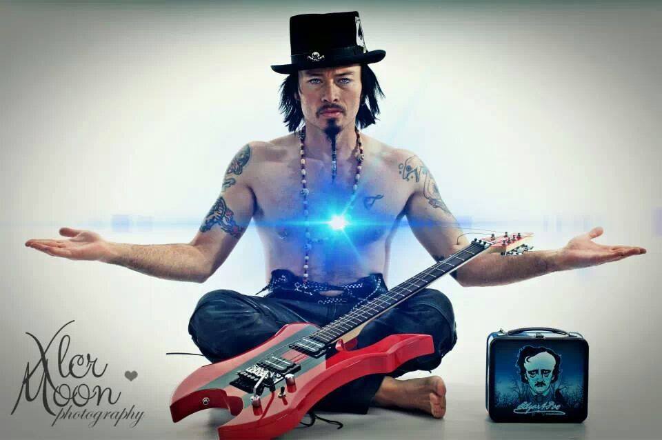 Billy blare with guitar 3 (2)
